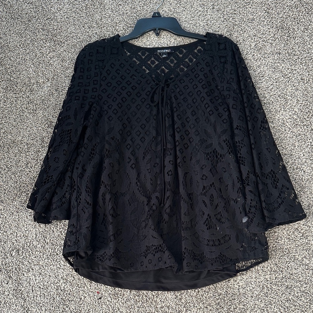 Roz & Ali Black Lace Blouse